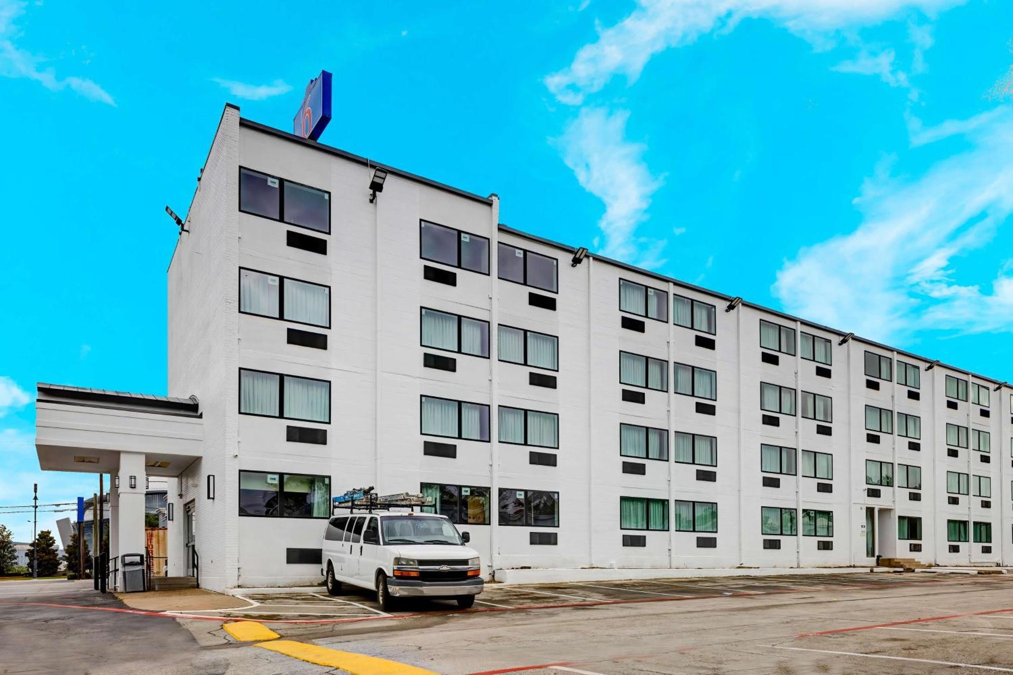 Motel 6 Arlington Tx Entertainment District Екстер'єр фото